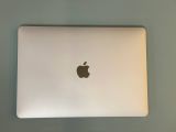  MacBook Pro 2022 13 inch // M2 (8CPU-10GPU) | 16GB Ram | 256GB SSD // Màu sắc: Silver | Hình thức: 99+ 