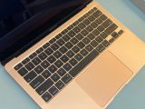  MacBook Air 2020 13 inch // M1 (8CPU-7GPU) | 8GB Ram | 256GB SSD // Màu sắc: Rose Gold | Hình thức: 98+ 