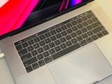  MacBook Pro 2017 15inch // Intel Core i7 | 16GB RAM | 256GB SSD // Màu sắc : Gray | Hình thức: 98 