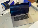  MacBook Pro 2018 15inch // Intel Core i7 | 16GB RAM | 512GB SSD // Màu sắc : Gray | Hình thức: 98- 