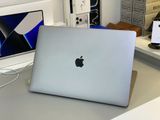  MacBook Pro 2018 15inch // Intel Core i7 | 16GB RAM | 512GB SSD // Màu sắc : Gray | Hình thức: 98- 