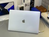  MacBook Pro 2017 15inch // Intel Core i7 | 16GB RAM | 256GB SSD // Màu sắc : Silver | Hình thức: 98+ 