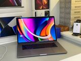  MacBook Pro 2018 15inch // Intel Core i7 | 16GB RAM | 512GB SSD // Màu sắc : Gray | Hình thức: 99- 