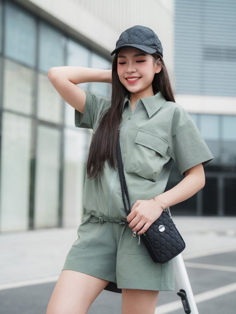 Bộ gió quần ngắn tay ngắn  -  1MNGO25057K