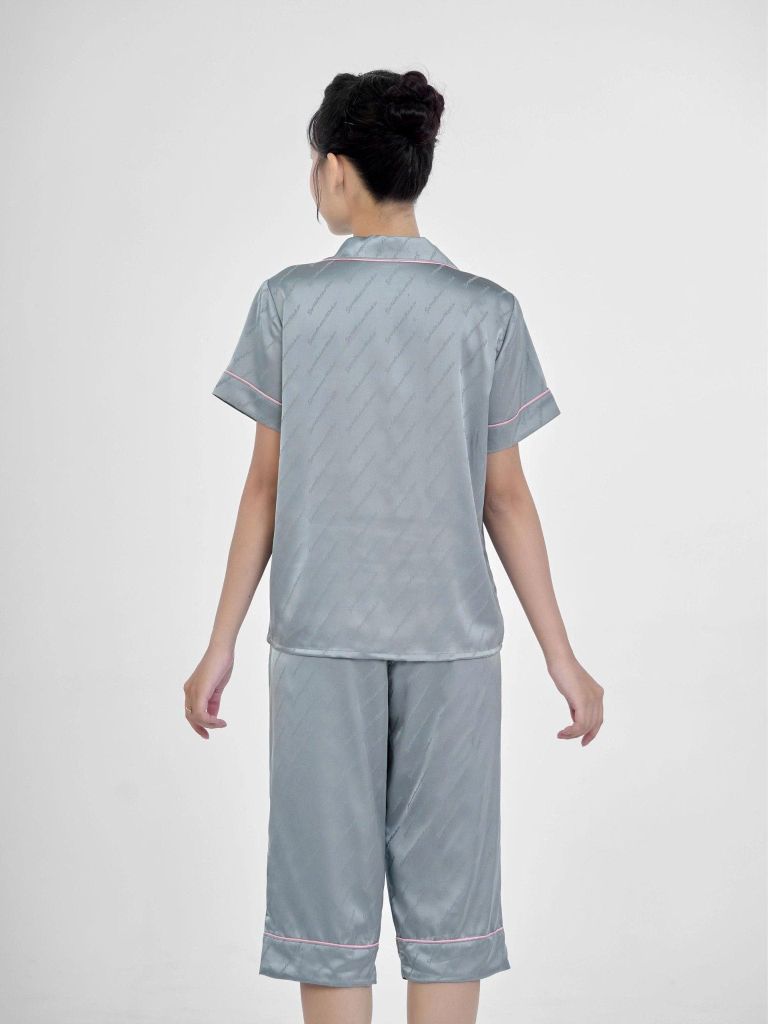 Bộ đồ ngủ Pijama lụa satin quần lửng tay ngắn  -  1MNSA24121N