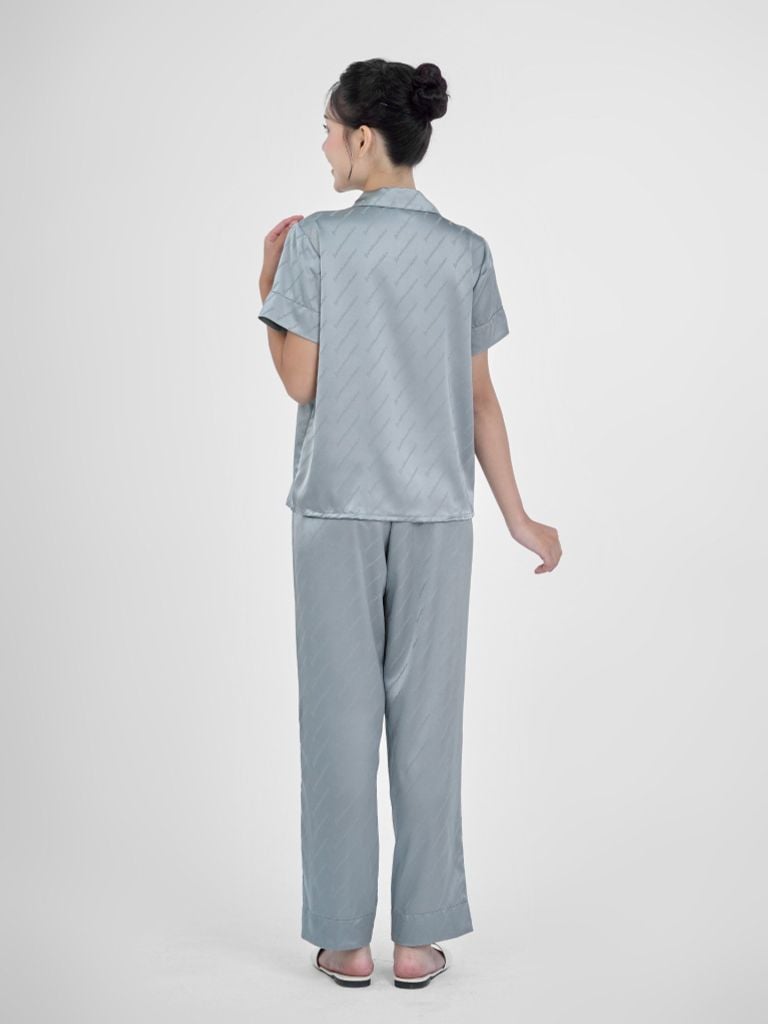 Bộ đồ ngủ Pijama lụa satin quần dài tay ngắn  -  1MNSA24122D