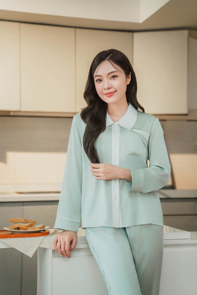 Bộ đồ ngủ Pijama lụa satin quần dài tay dài  -  1MNSA24258D