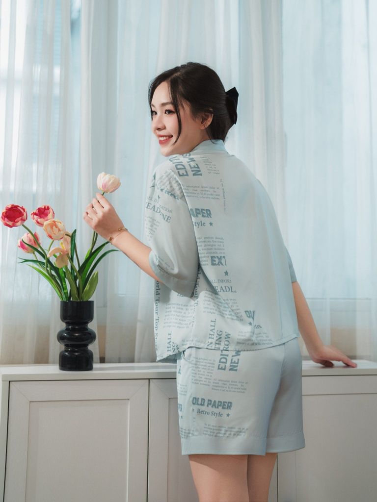 Bộ đồ ngủ Pijama lụa satin quần ngắn tay ngắn  -  1MNSA25071C