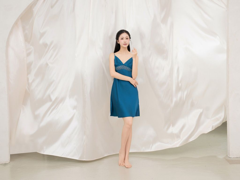 Váy ngủ lụa satin 2 dây  -  1MNSA25082V