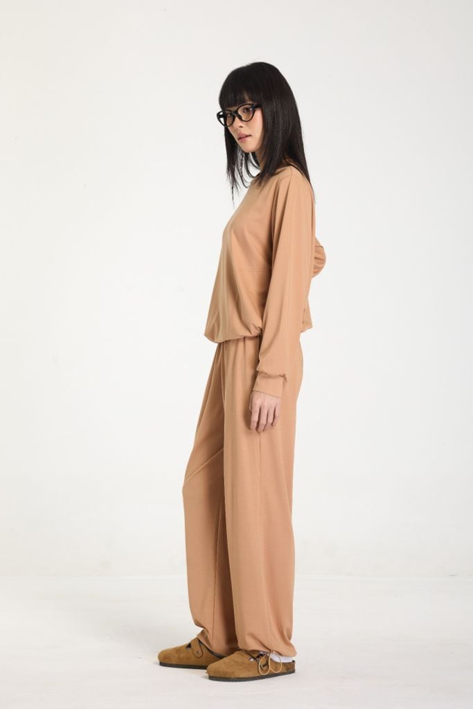 Bộ WINNY mặc nhà rayon spandex quần dài tay dài màu be đậm 1MNRA25003D