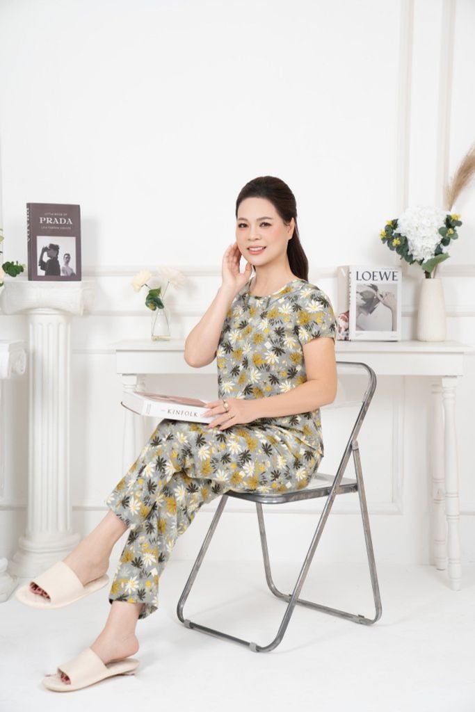 Bộ đồ mặc nhà trung niên Lanh quần dài tay ngắn  -  2MNLA25019D