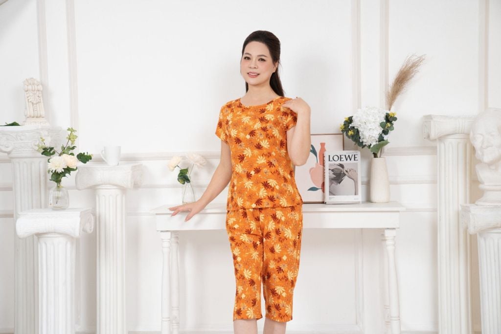 Bộ đồ mặc nhà trung niên Lanh quần lửng tay ngắn  -  2MNLA25020N
