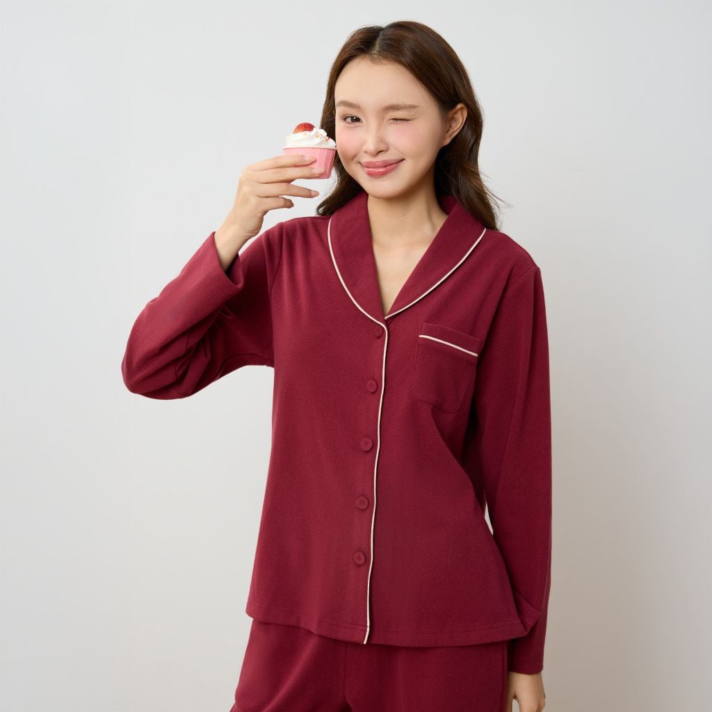 Bộ WINNY mặc nhà nỉ nhung quần dài tay dài màu đỏ đậm 1MNNN25002D