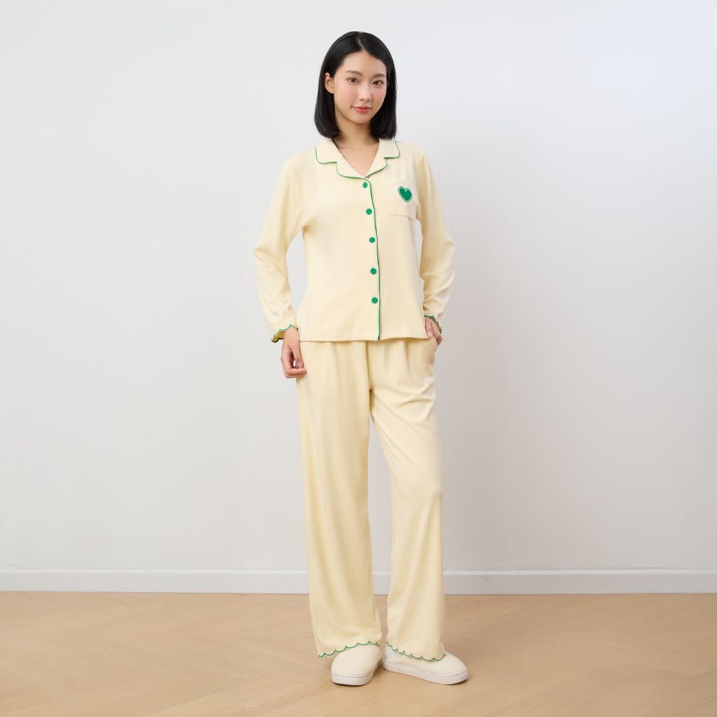 Bộ WINNY mặc nhà nỉ nhung quần dài tay dài màu vàng nhạt 1MNNN25005D