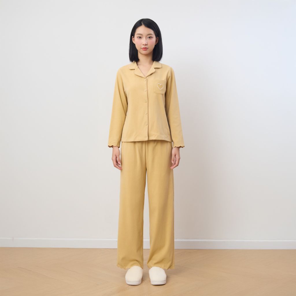 Bộ WINNY mặc nhà nỉ nhung quần dài tay dài màu vàng 1MNNN25004D