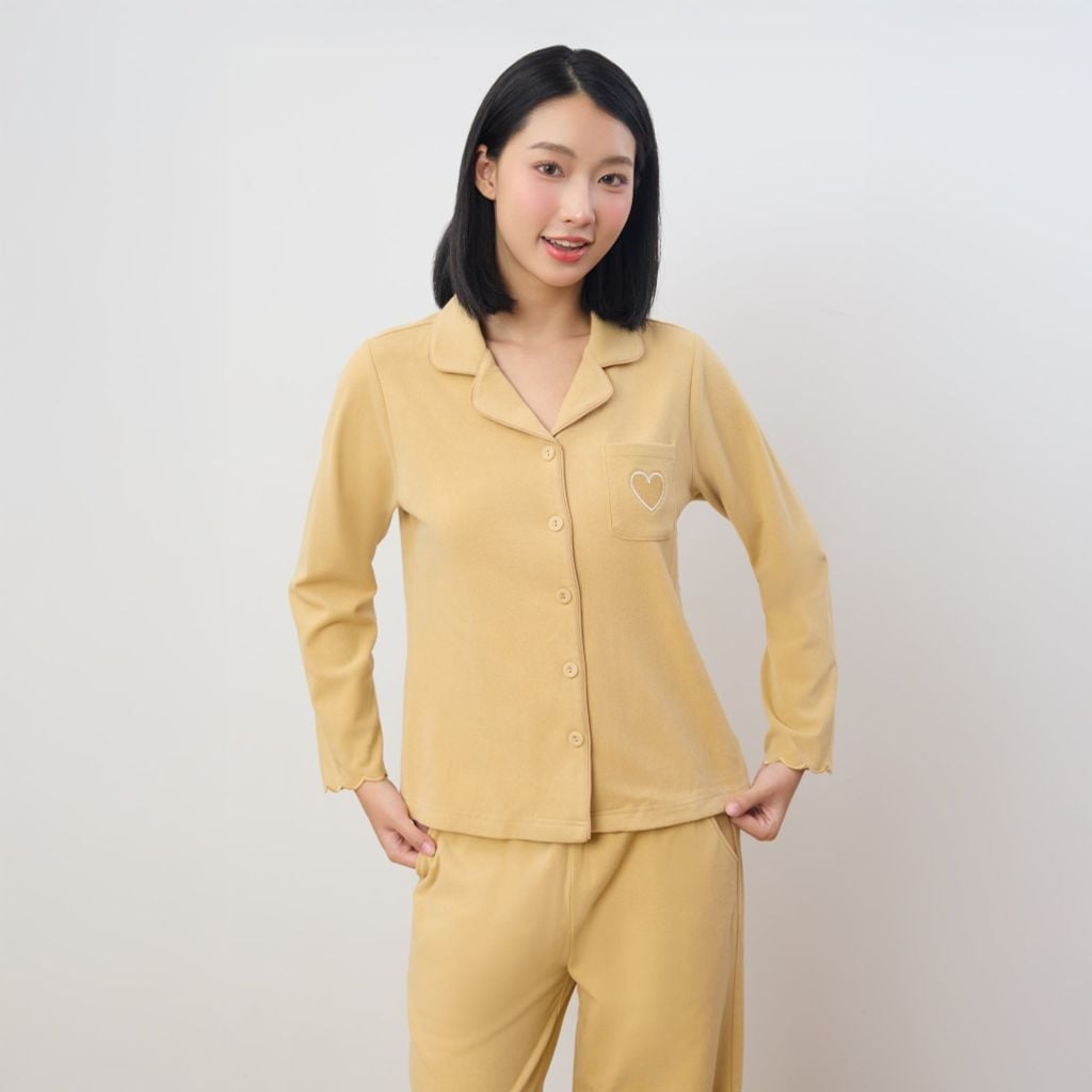 Bộ WINNY mặc nhà nỉ nhung quần dài tay dài màu vàng 1MNNN25004D