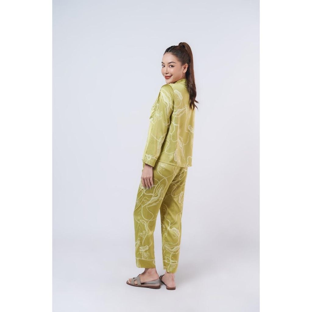Đồ ngủ lụa satin mềm mại dài 2MNSA22624D