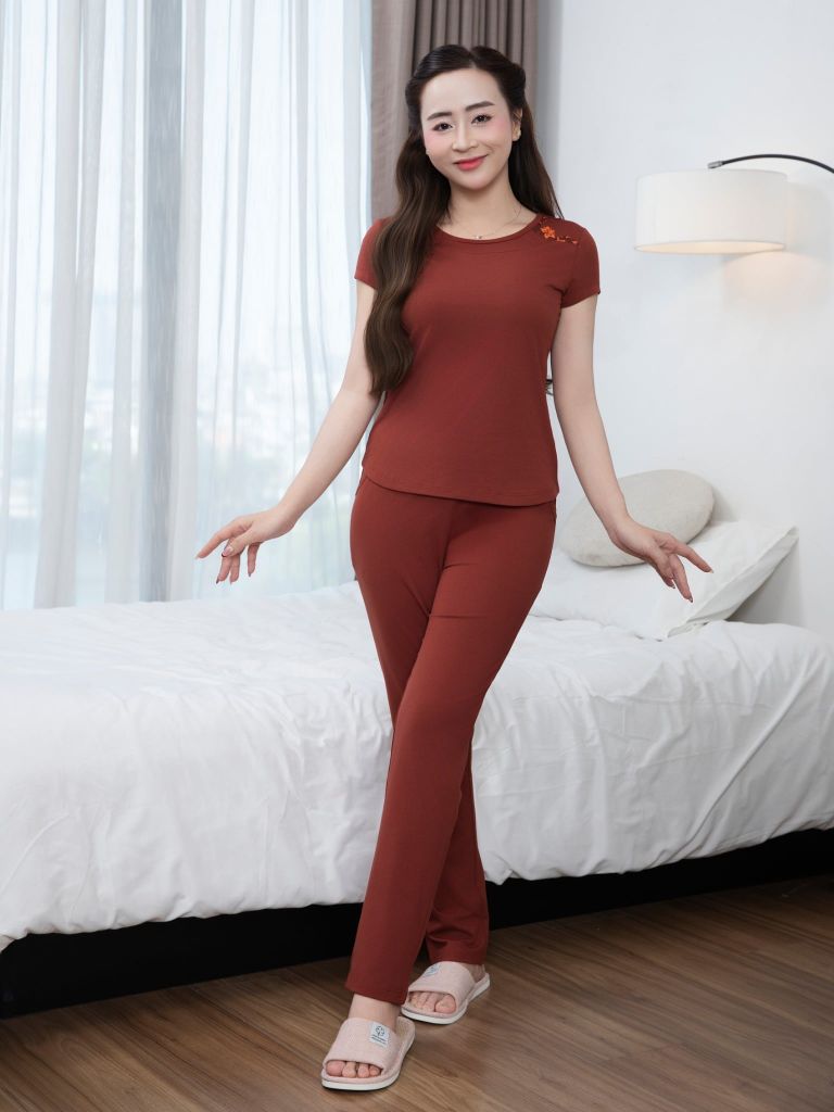 Bộ WONNER by WINNY mặc nhà cotton CVC quần dài tay ngắn màu nâu 2MNCV26004D