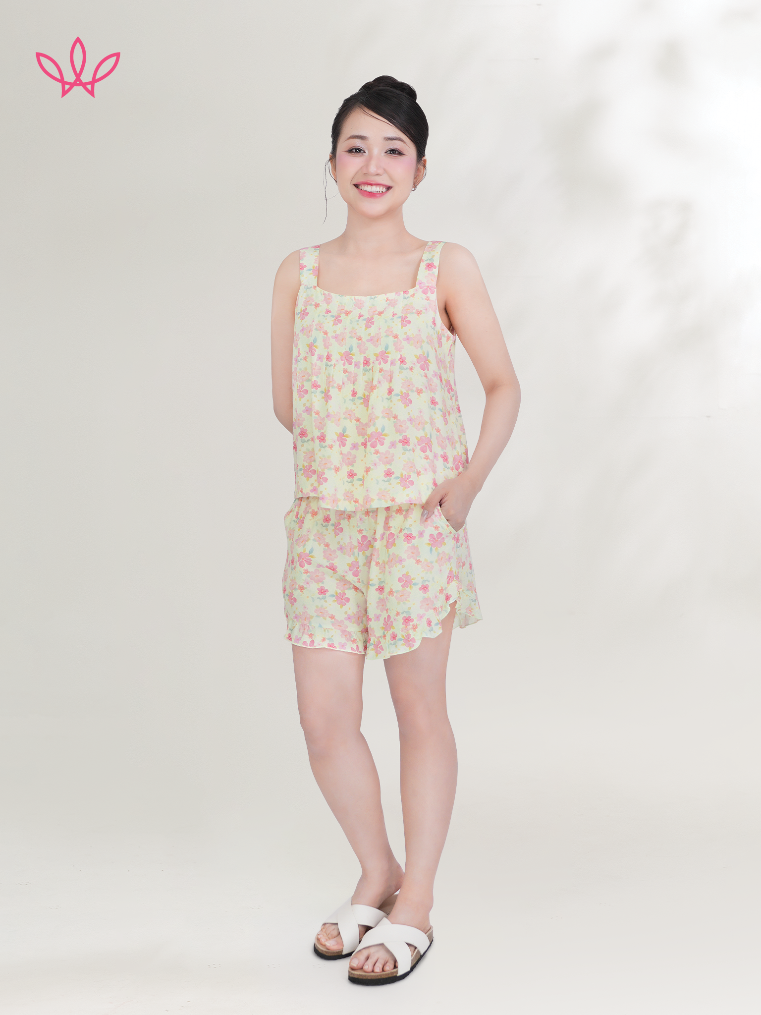 Bộ WONNER by WINNY mặc nhà tole lanh quần ngắn hai dây 2MNLA26011N