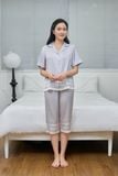  Bộ đồ ngủ Pijama lụa satin quần lửng tay ngắn  -  1MNSA24114N 