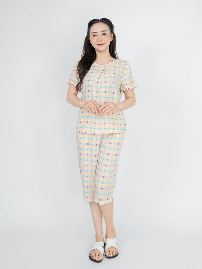 Bộ WONNER BY WINNY tole lanh quần lửng tay ngắn 2MNLA26019L