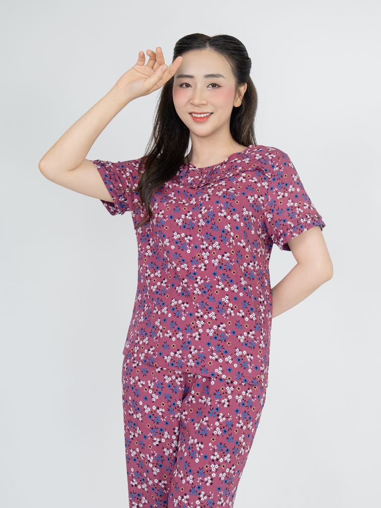 Bộ WONNER BY WINNY tole lanh quần lửng tay ngắn 2MNLA26022L