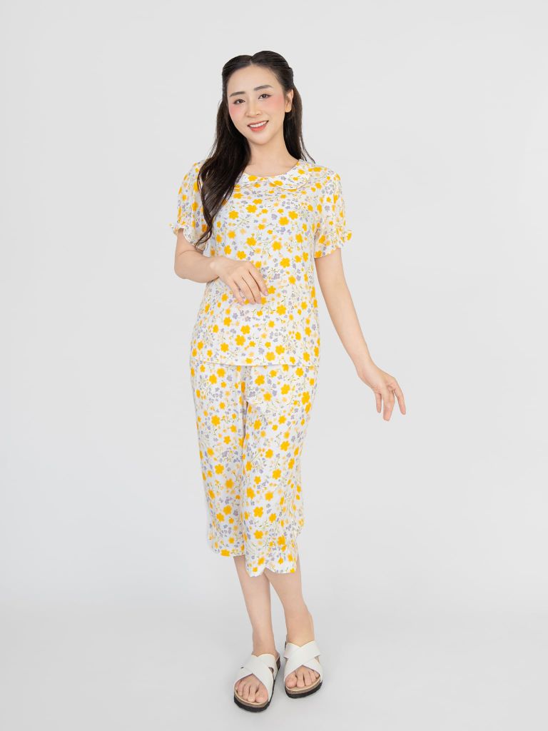 Bộ WONNER BY WINNY tole lanh quần lửng tay ngắn 2MNLA26020L