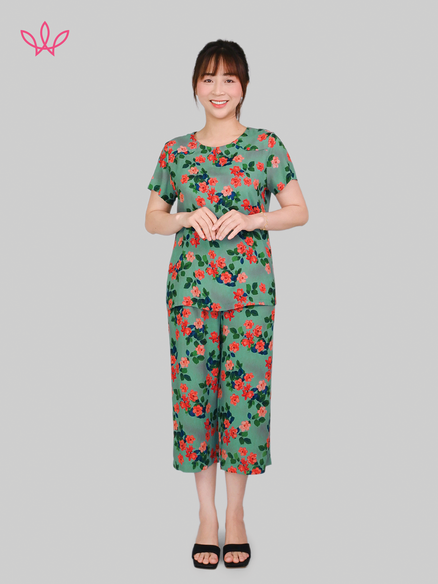 Bộ WONNER BY WINNY tole lanh quần culottes tay ngắn 2MNLA26023C