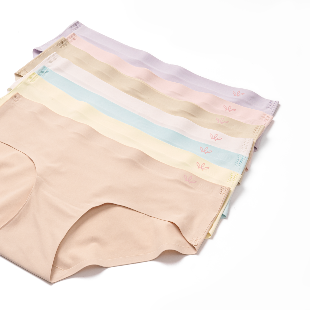 Quần lót su nữ Winny lưng thấp không đường may mềm mại thấm hút thoáng khí QL25001 - Xanh nhạt