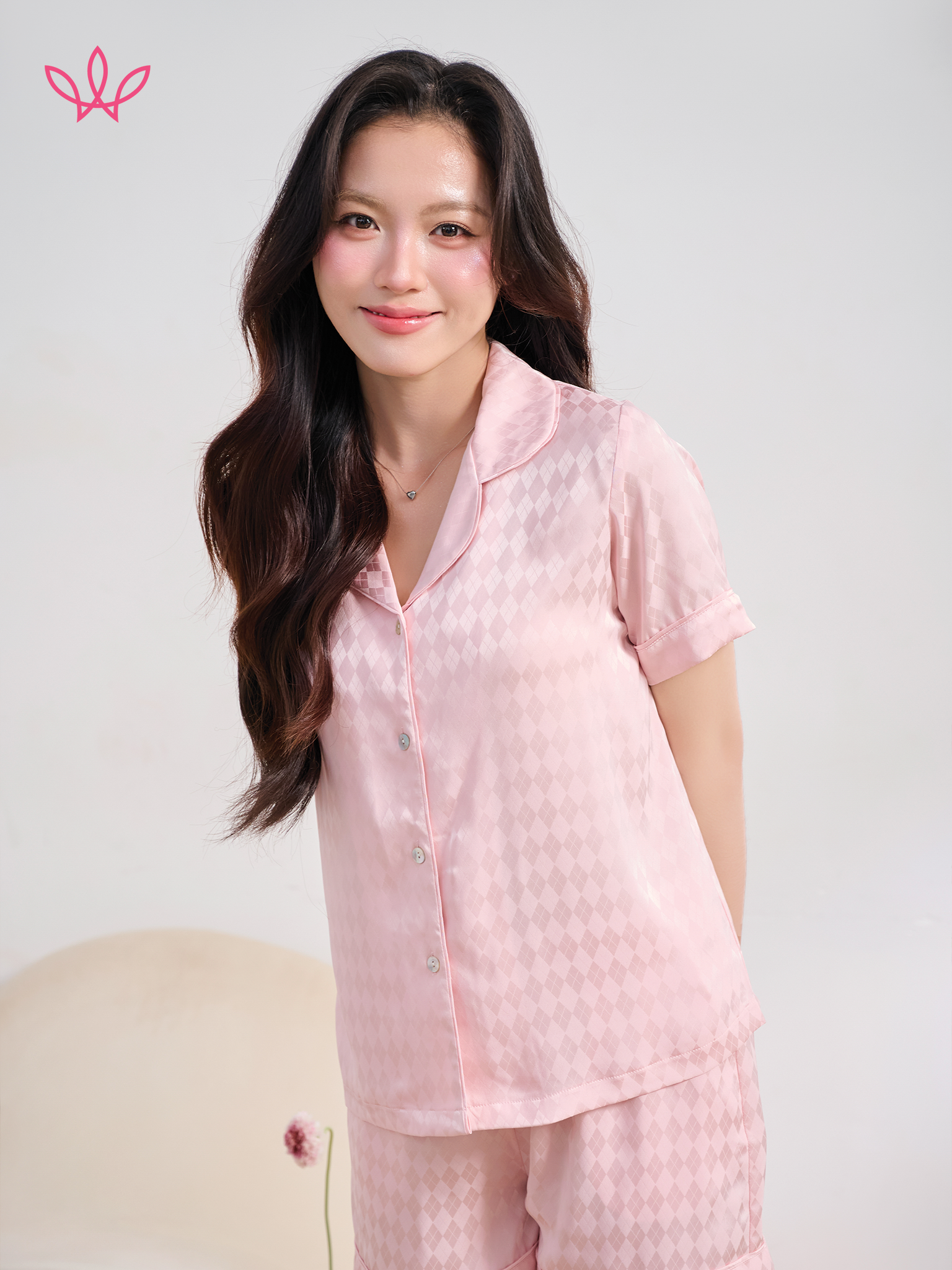 Bộ WINNY sateen pijama quần ngắn tay ngắn 1MNSA26002N