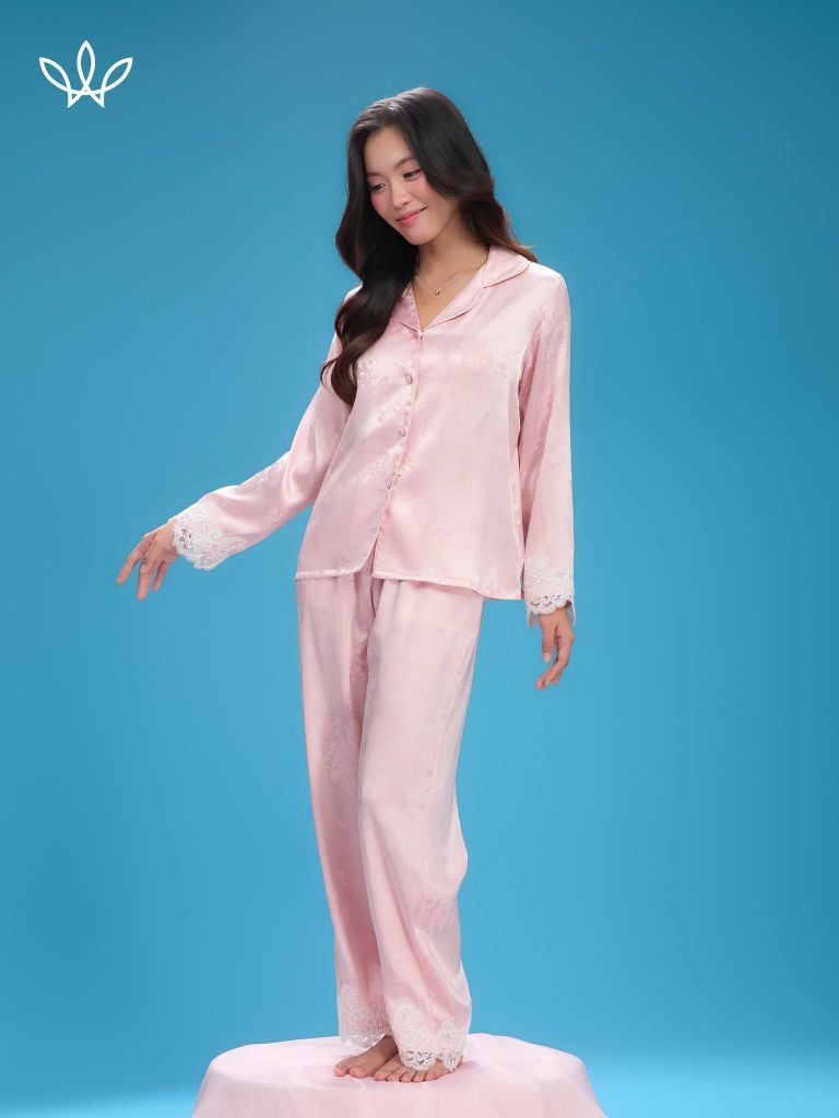 Bộ WINNY sateen pijama quần dài tay dài 1MNSA26003D