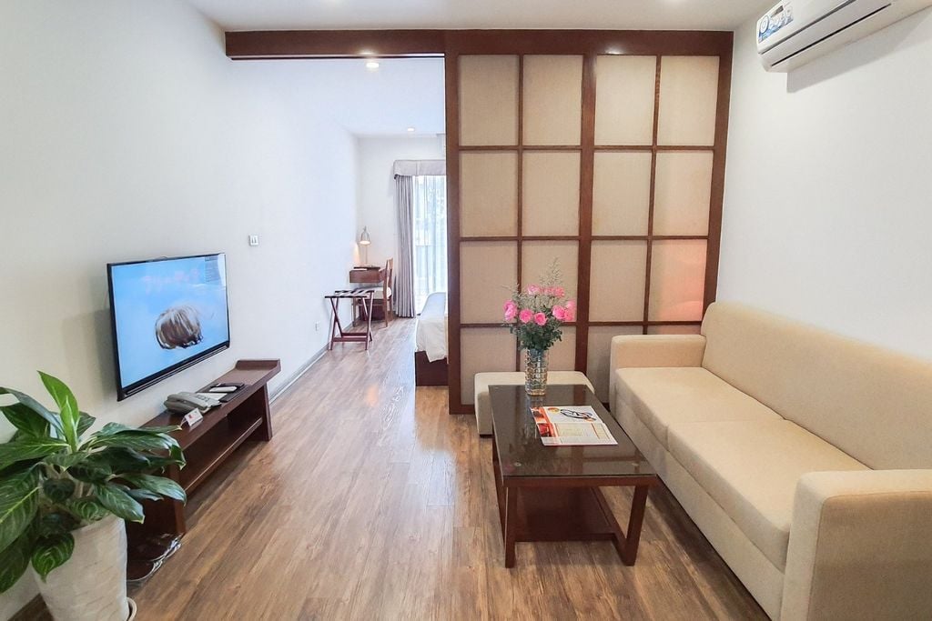  Luxury (2nd floor) - No Balcony 