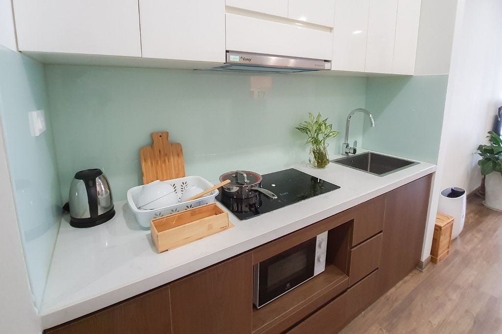  ラグジュアリー (3-6階) 