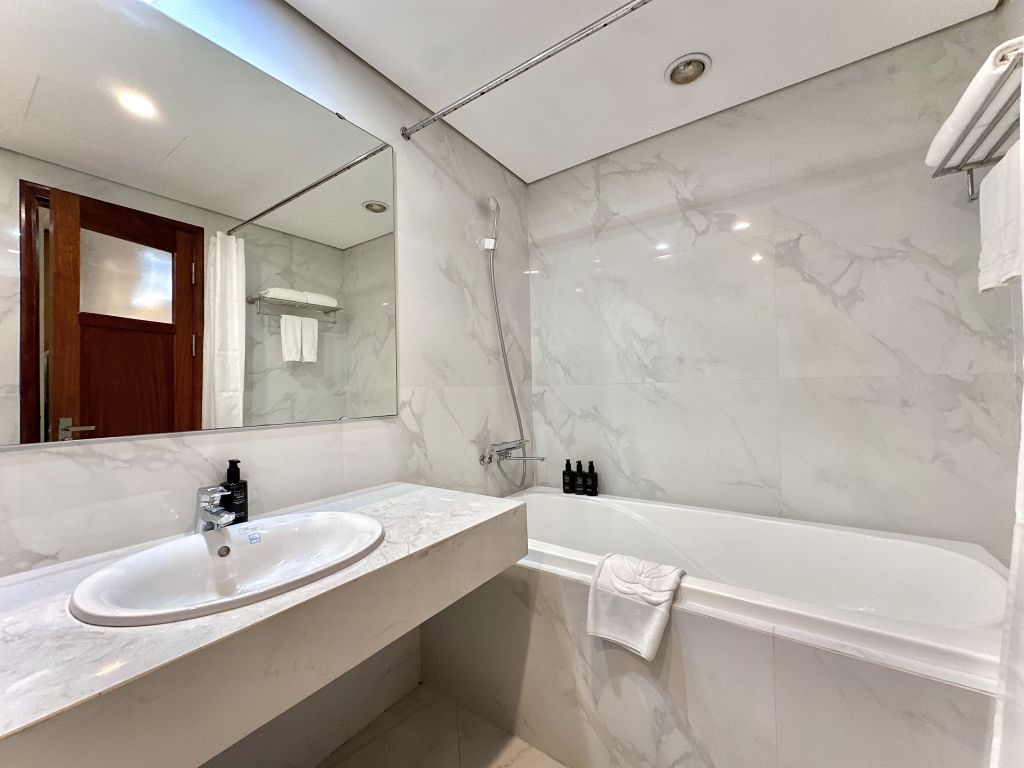  Phòng Luxury (tầng 2-6) 