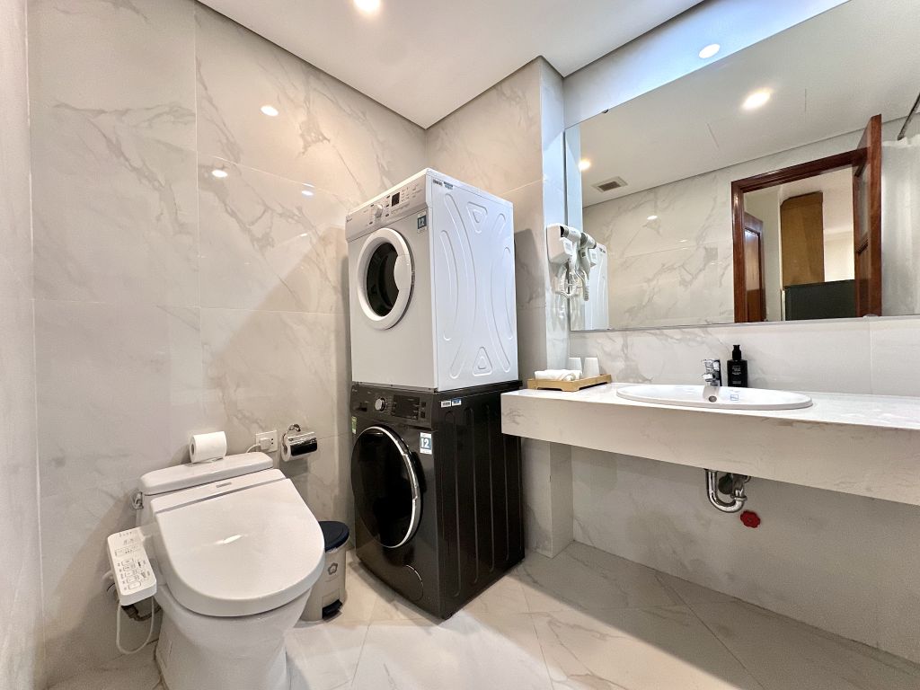  Luxury Room (2-6th Floor) 