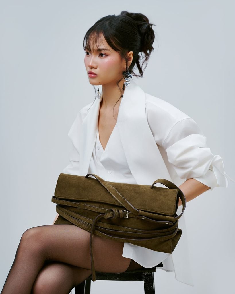 Túi quấn dây đeo vai size lớn BELT SHOULDER BAG màu xanh olive SHO 0005 - TMB of Vascara
