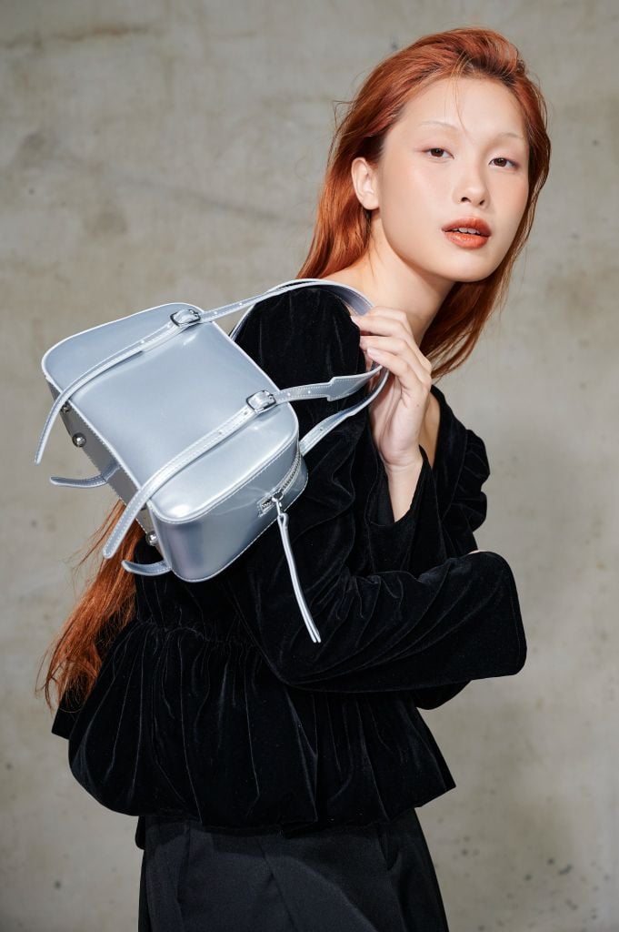 Túi nhỏ cầm tay MINI LOAF HANDBAG - TMB 0006 - Màu bạc