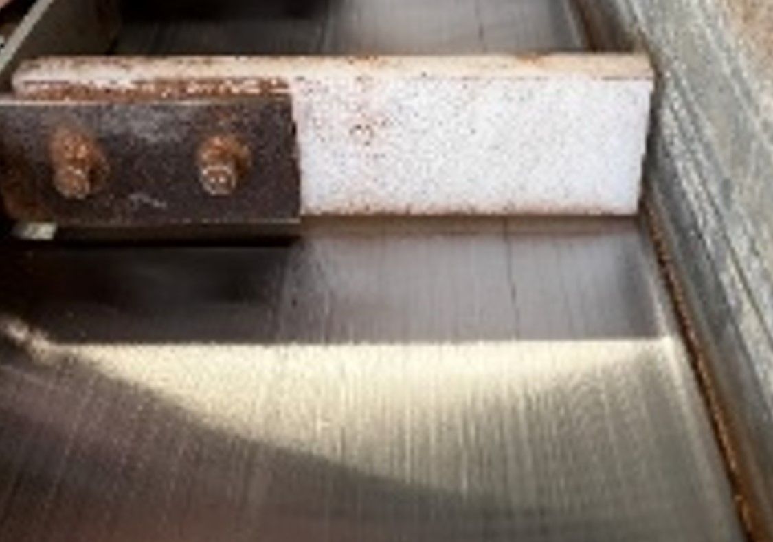 CÁNH NHỰA XÍCH TẢI