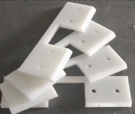 CÁNH NHỰA XÍCH TẢI