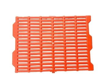 Chuồng heo cai sữa – Sàn nhựa