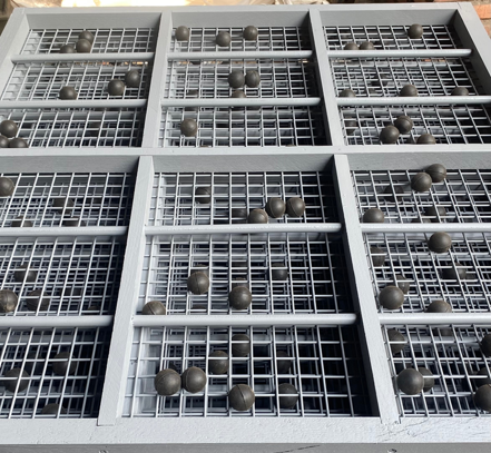 LƯỚI SÀNG KHUNG GỖ & BI CAO SU