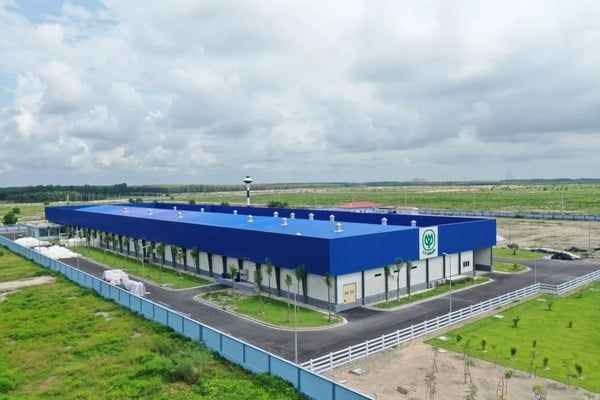 Nhà máy ấp trứng