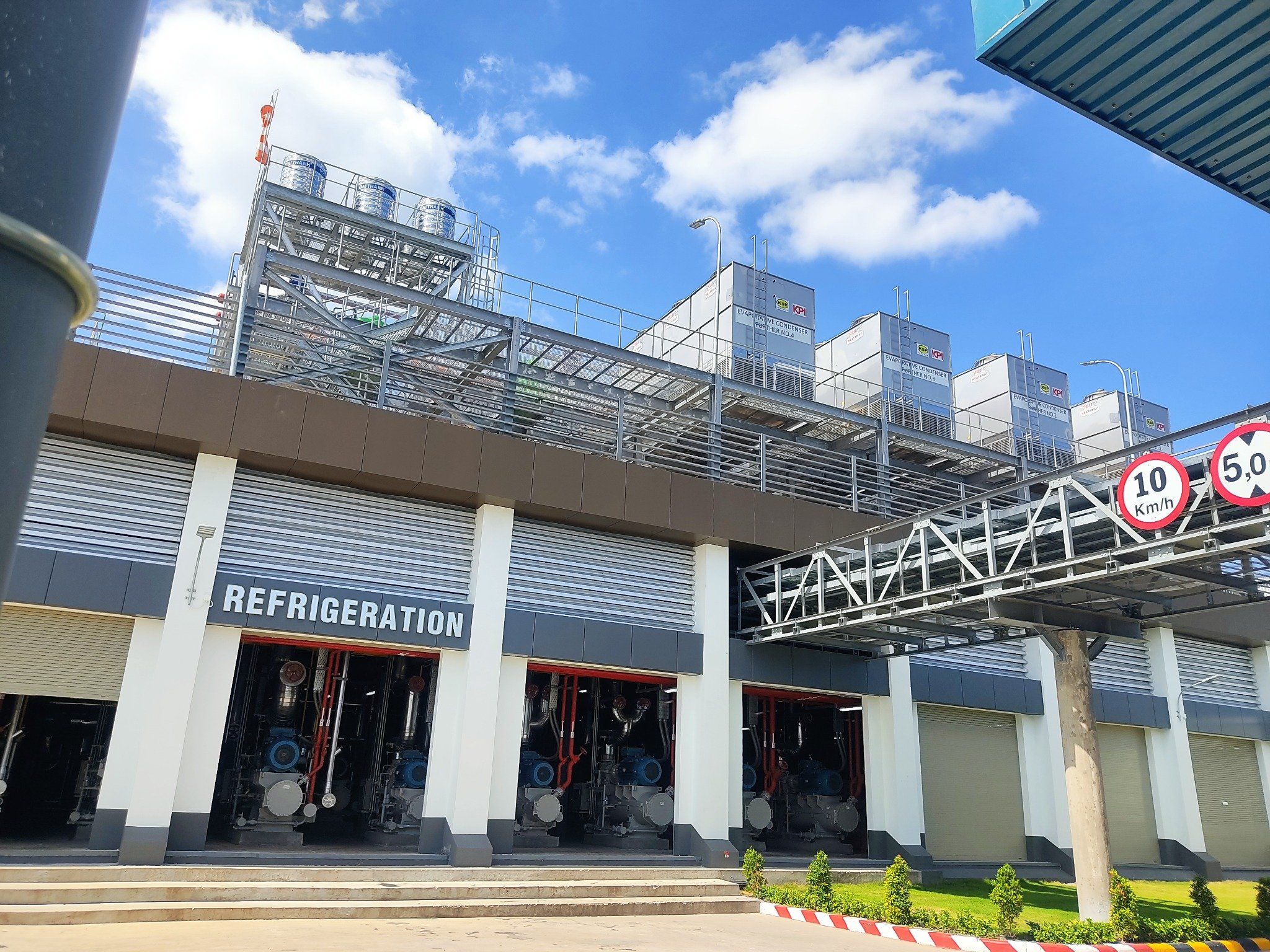 Thi công hệ thống lạnh