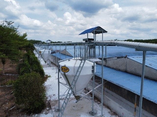 Silo sợi thủy tinh