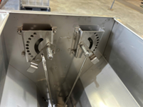 Máng ăn vuông cho heo cai sữa