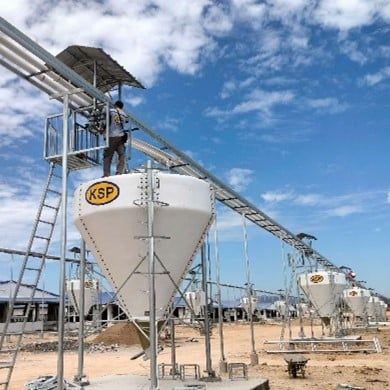 Hệ thống chuyển cám trung tâm