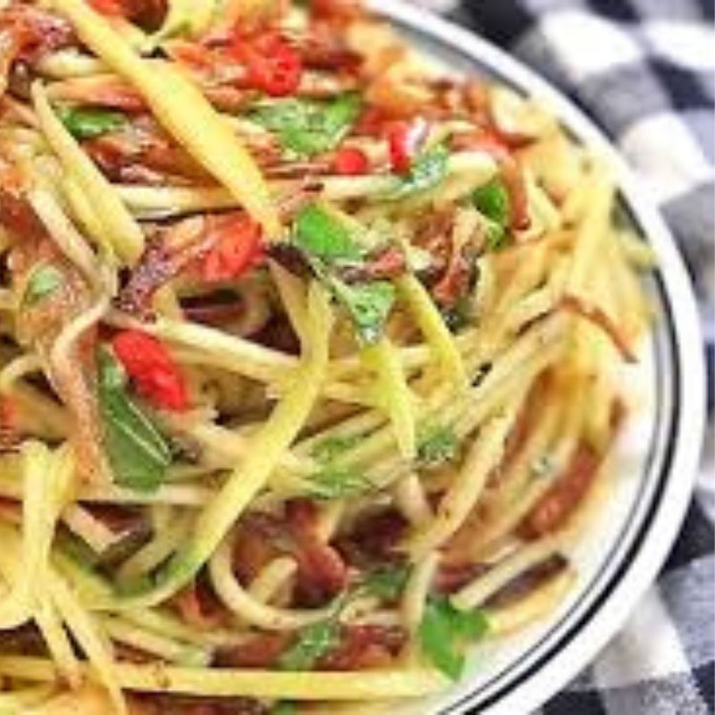  Salad cá mòi (Cá Mòi Fish Salad) 