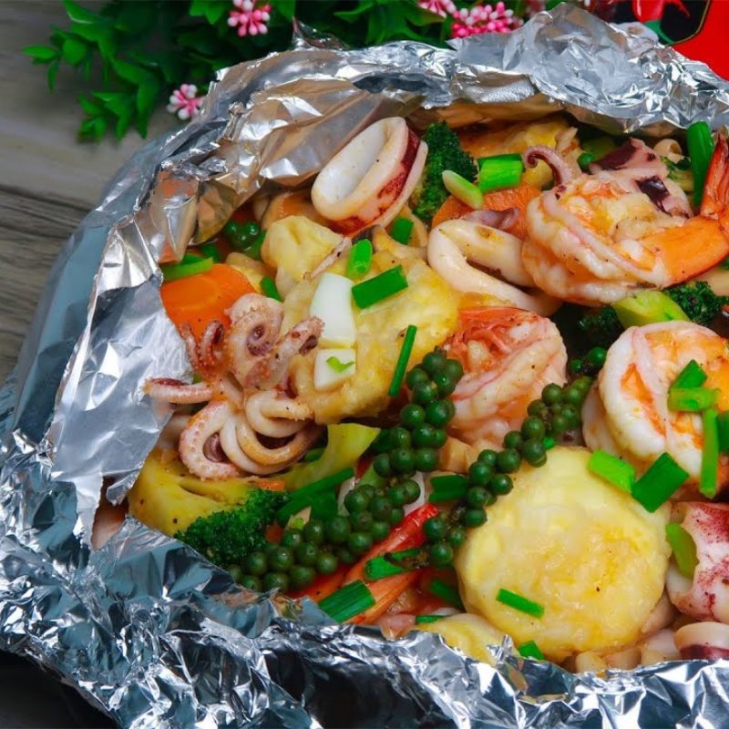  Đậu hũ gói giấy bạc (Special Foil-Baked Tofu) 