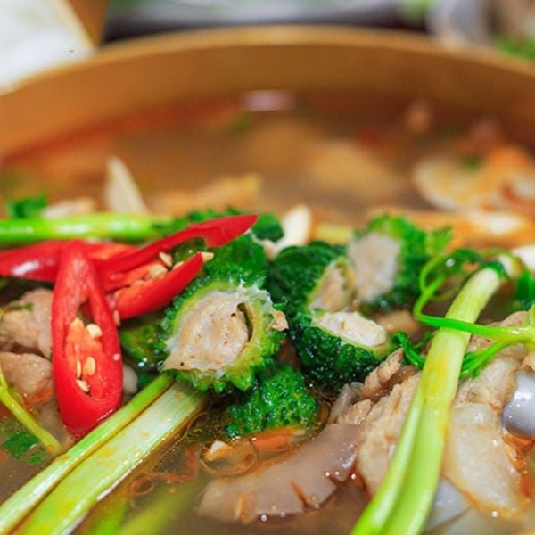  Lẩu khổ qua rừng (Wild Bitter Melon Hotpot) 