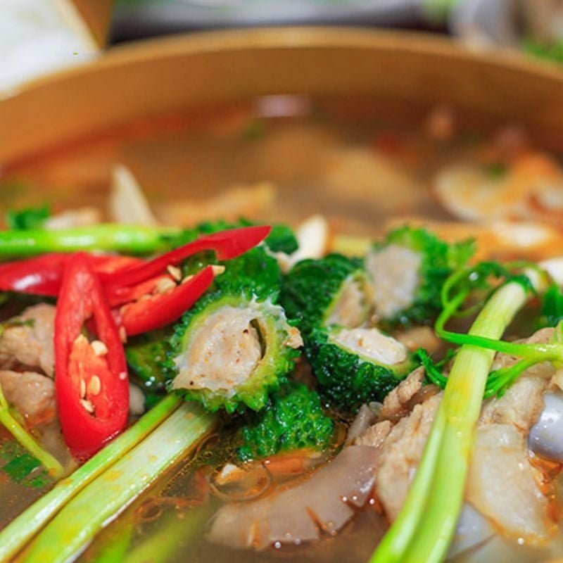  Lẩu khổ qua rừng (Wild Bitter Melon Hotpot) 